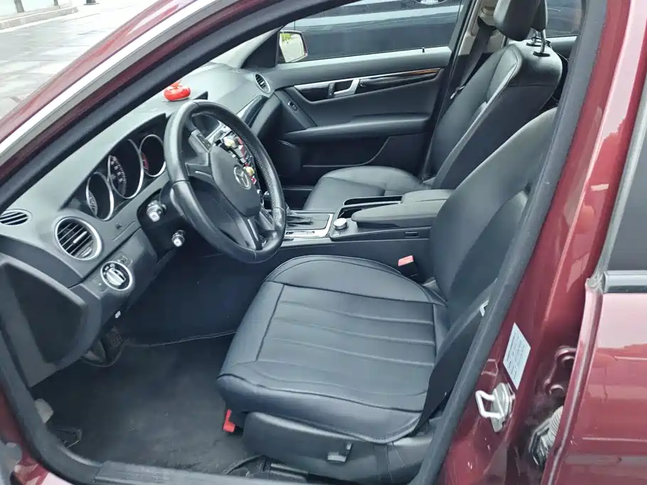 Фото 9 - Mercedes-Benz C-Class
