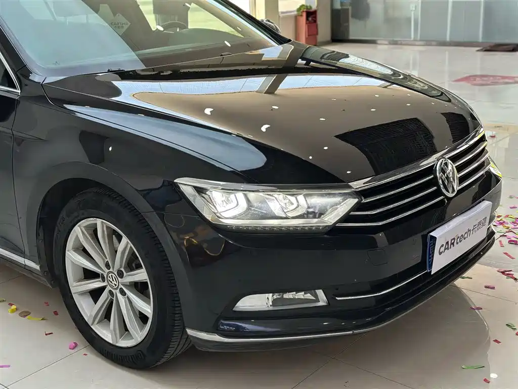 Volkswagen Magotan 2019 330TSI DSG Leading China V фото 2
