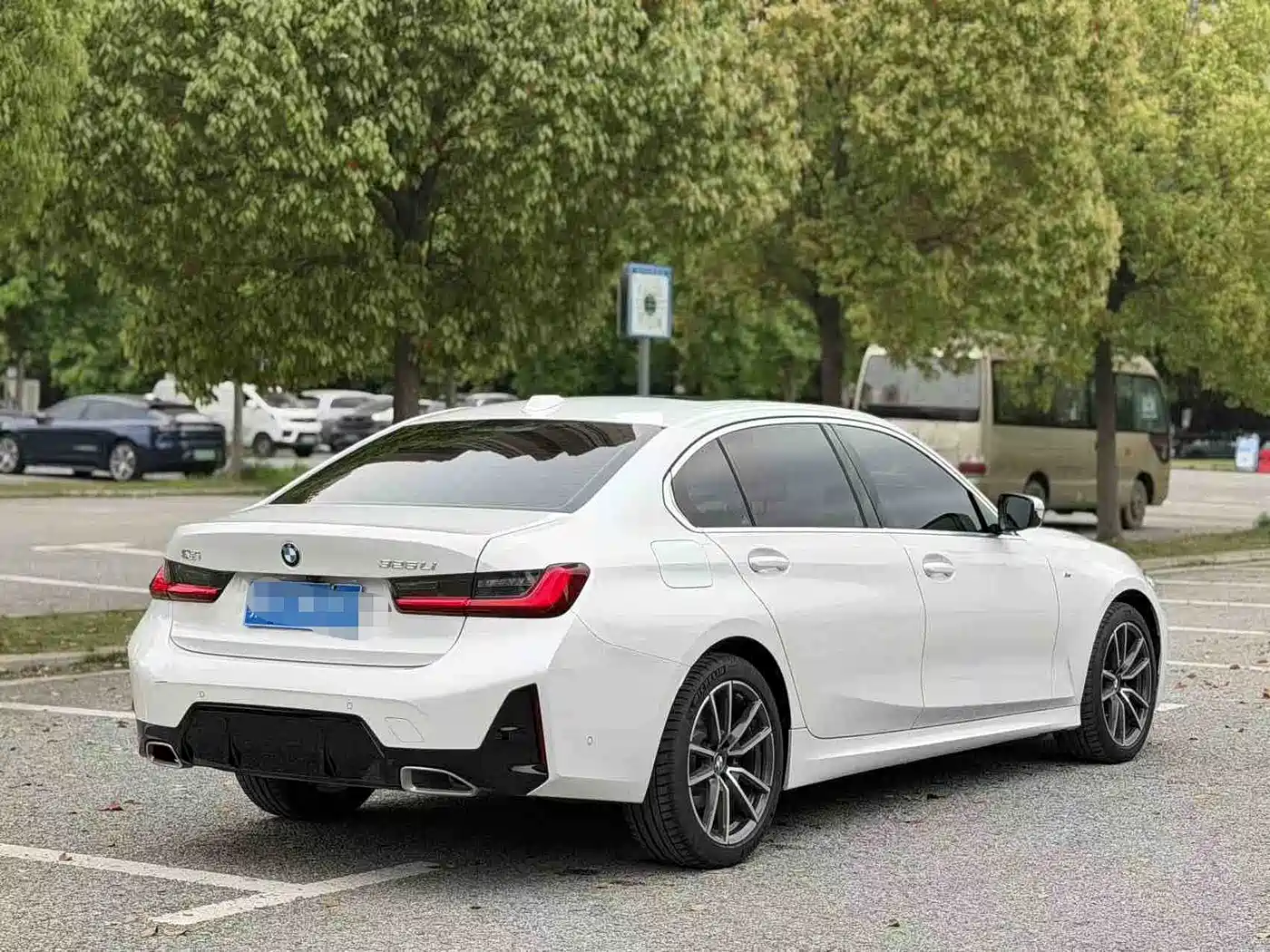 BMW 3 Series 2025 325Li M Sport Package фото 4