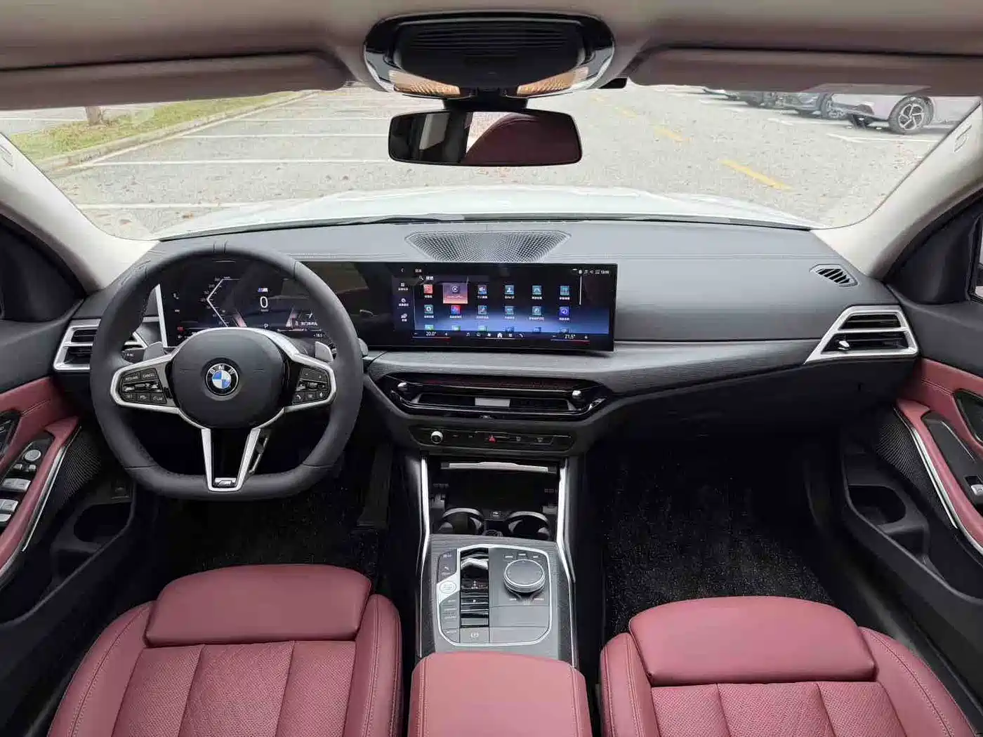 BMW 3 Series 2025 325Li M Sport Package фото 8