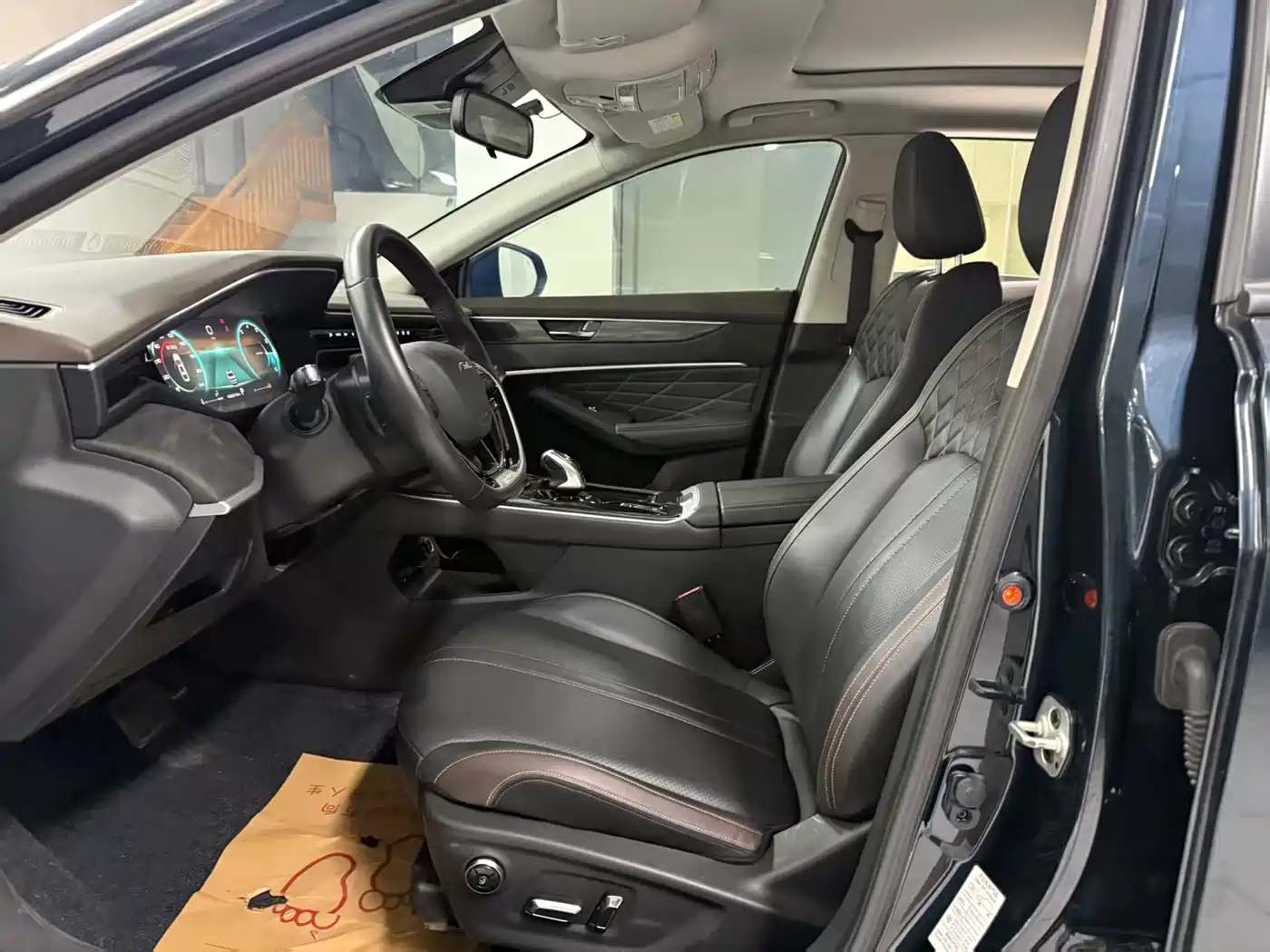 DONGFENG YI HYUN MAX