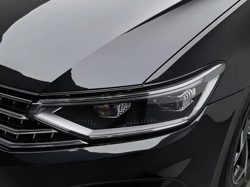 Photo 7 - Volkswagen Magotan