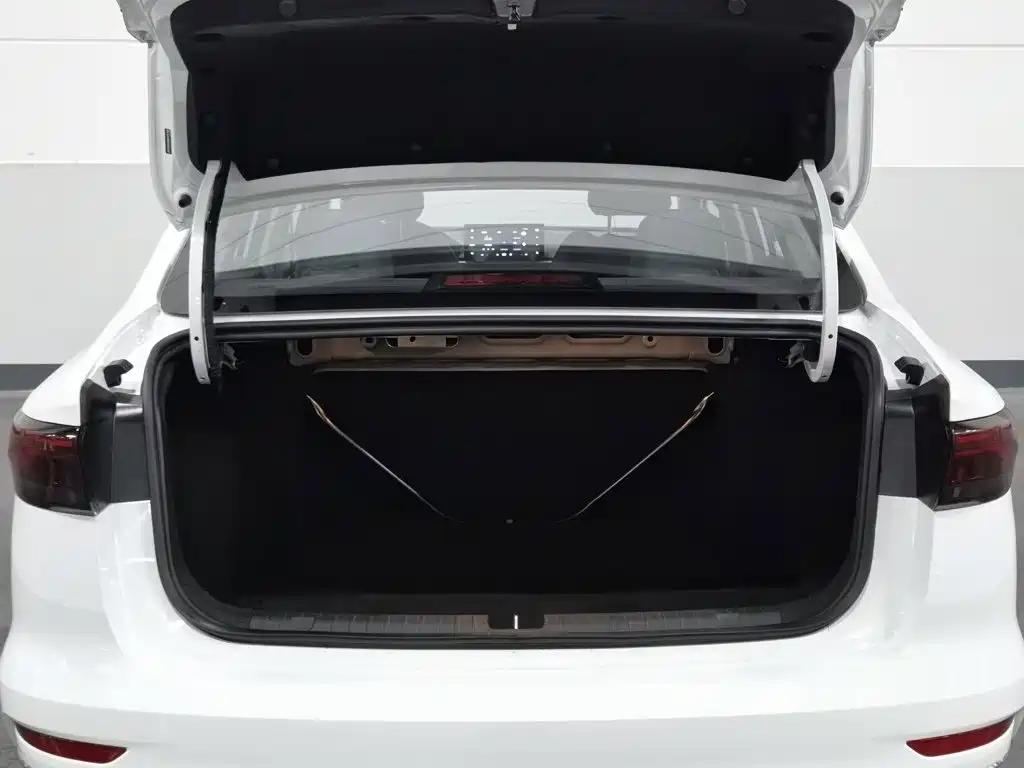 Geely Emgrand 2025 2026 Model 4th Generation 4 Millionth Anniversary Edition 1.5L CVT Stellar