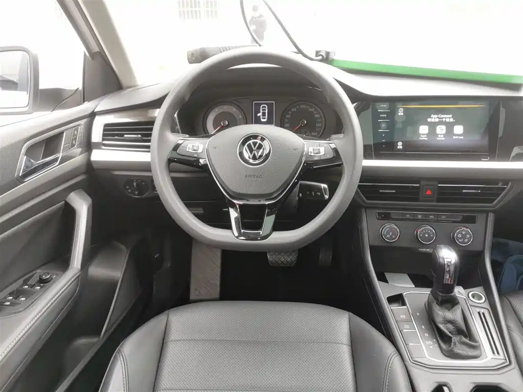 Volkswagen Lavida 2021 1.5L Auto Comfort Edition фото 11
