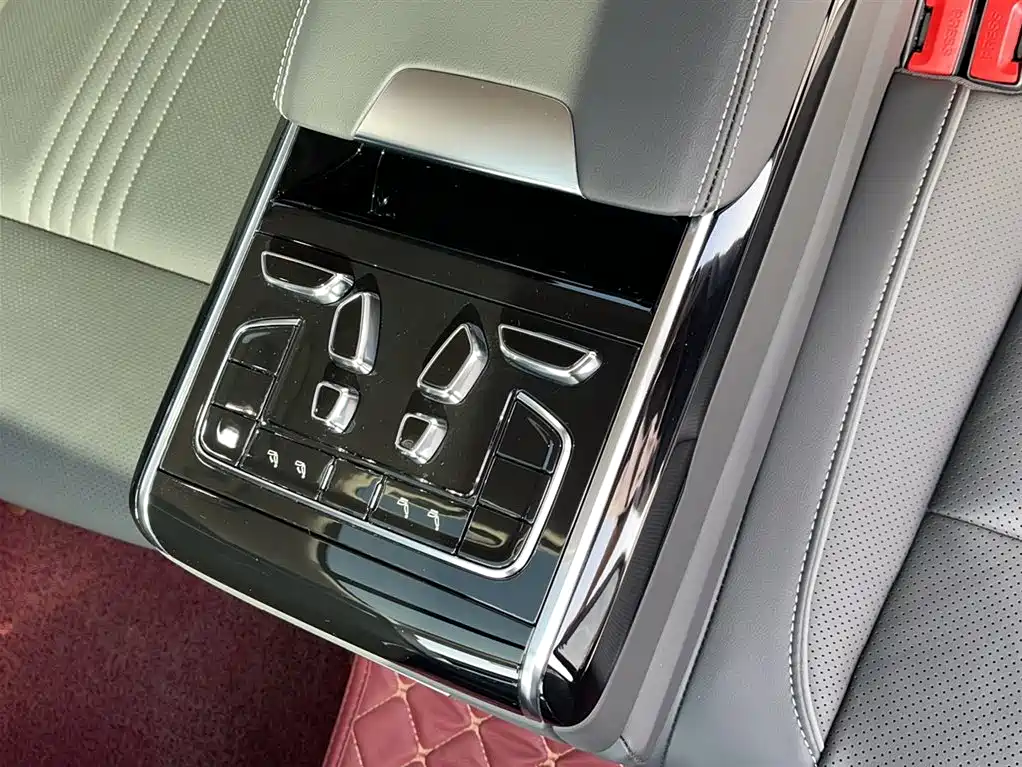 Hongqi H9 2020 2.0T Smart Connection Qi Xiang Edition фото 4