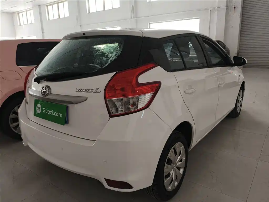 Toyota YARiS L Zhi Xuan 2015 1.5E Auto Charming Edition фото 7