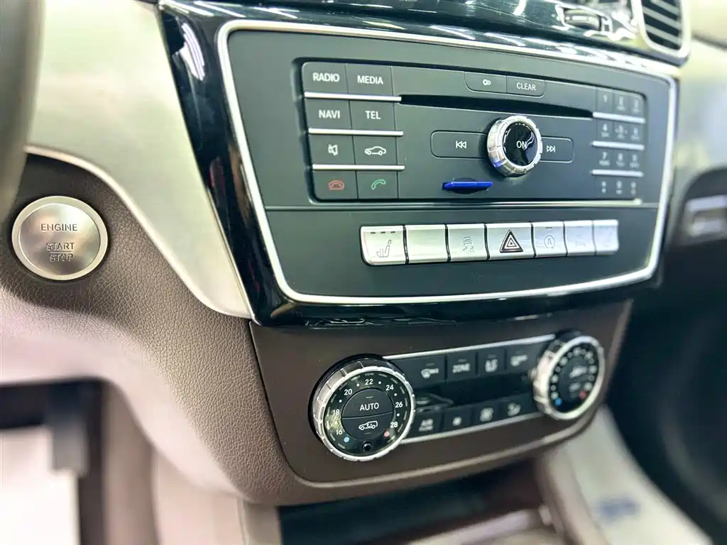 Mercedes-Benz GLS 2016 GLS 400 4MATIC Dynamic фото 12