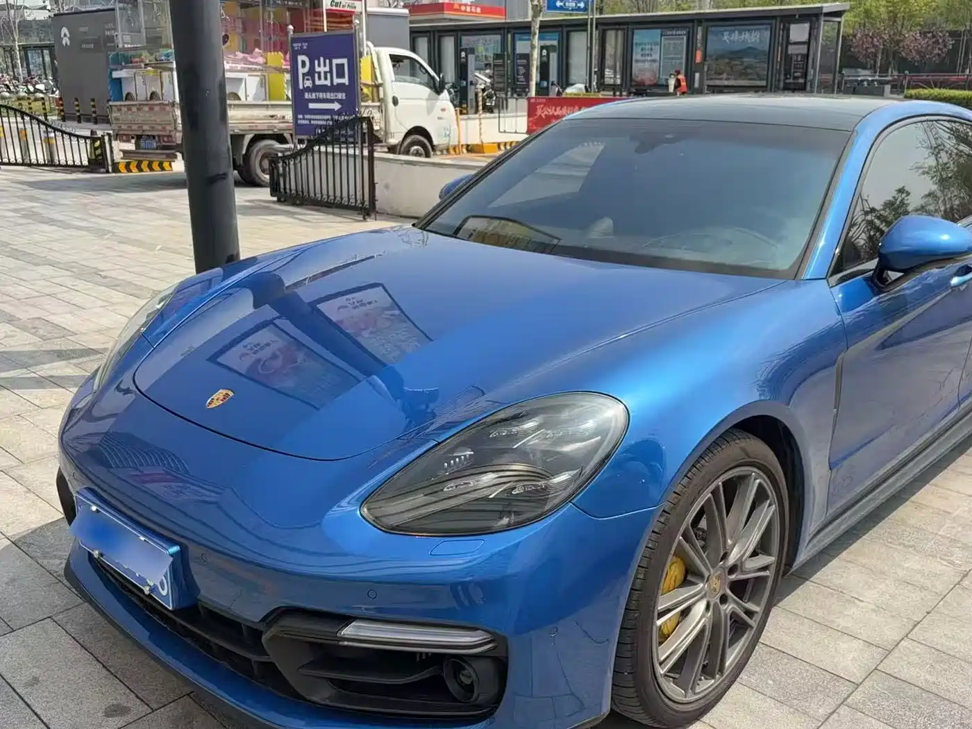 Porsche Panamera 2019 Panamera GTS 4.0T фото 2