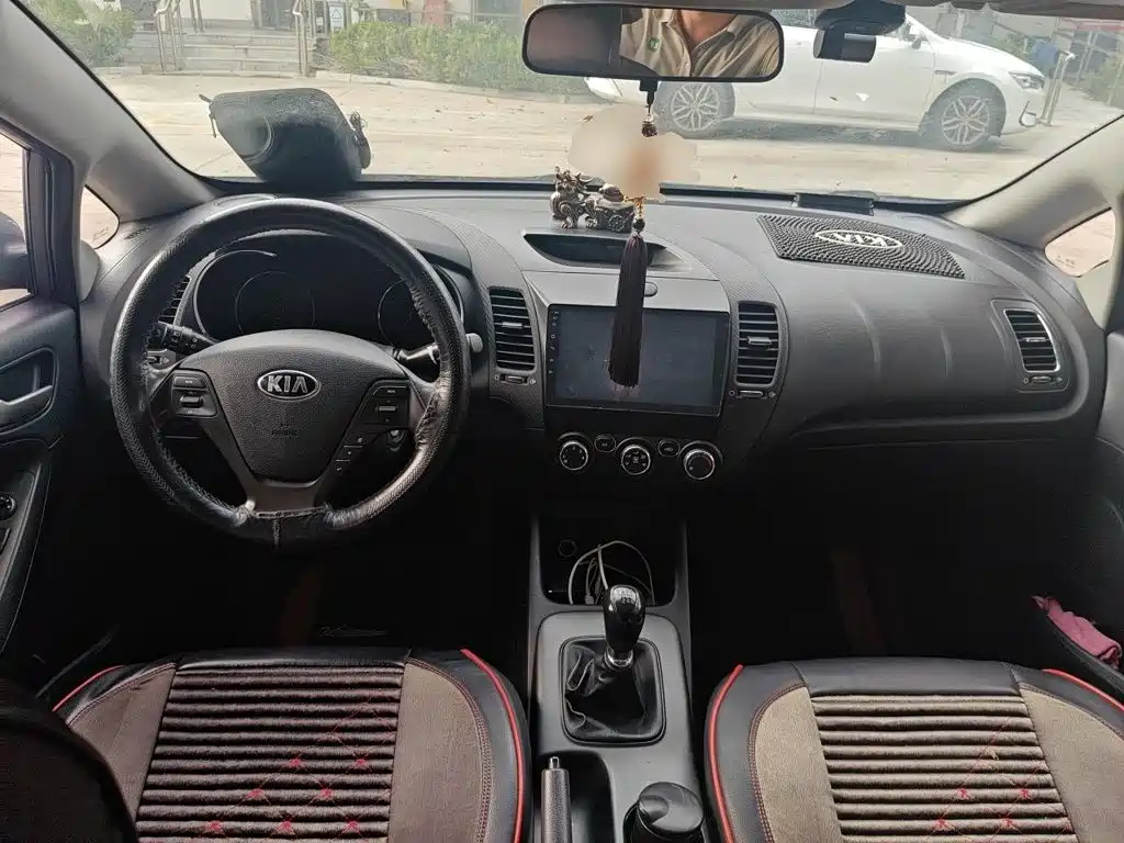 Фото 5 - Kia K3