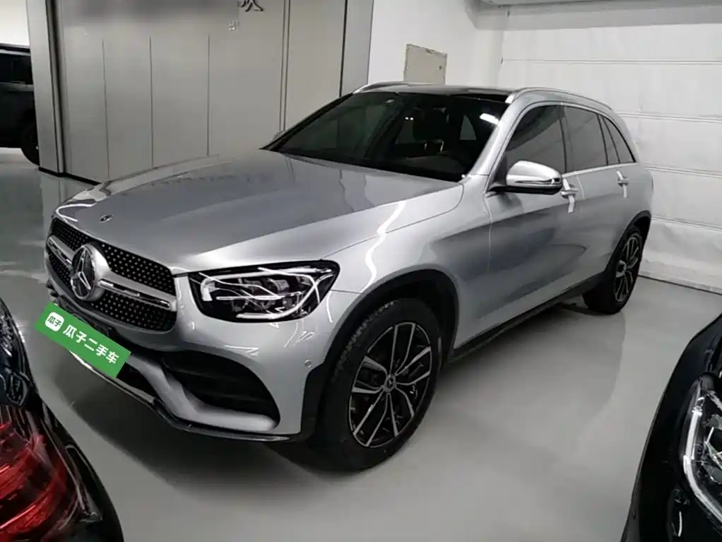 MERCEDES-BENZ GLC