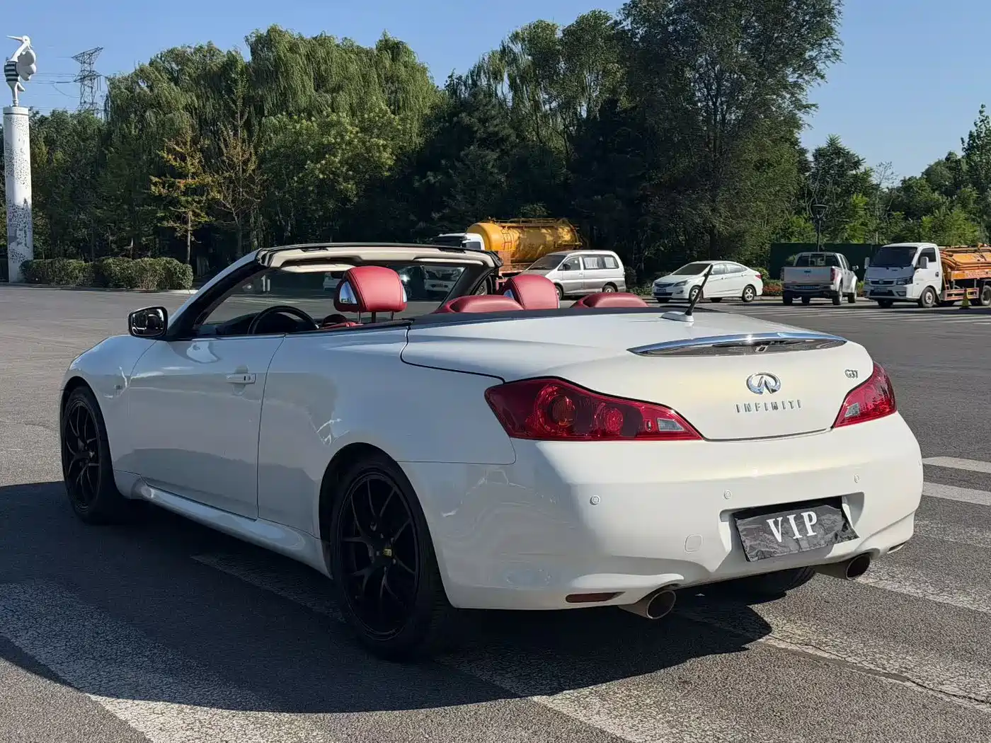 Infiniti G Series 2011 2010 G37 Hardtop Convertible Rosewood Trim Edition