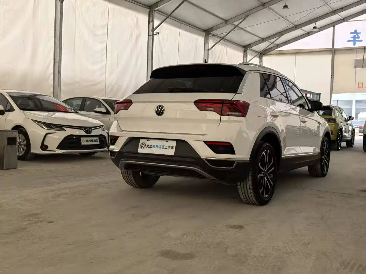 VOLKSWAGEN T ROC EXPLORING SONGS