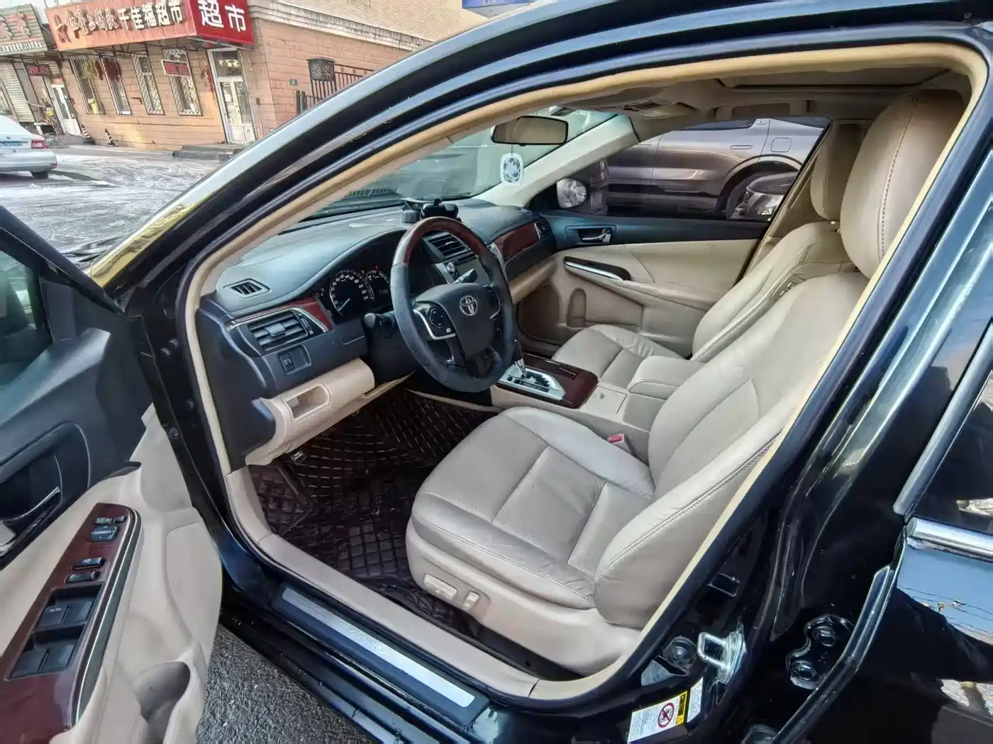 Toyota Camry 2013 2.5G Comfort фото 8