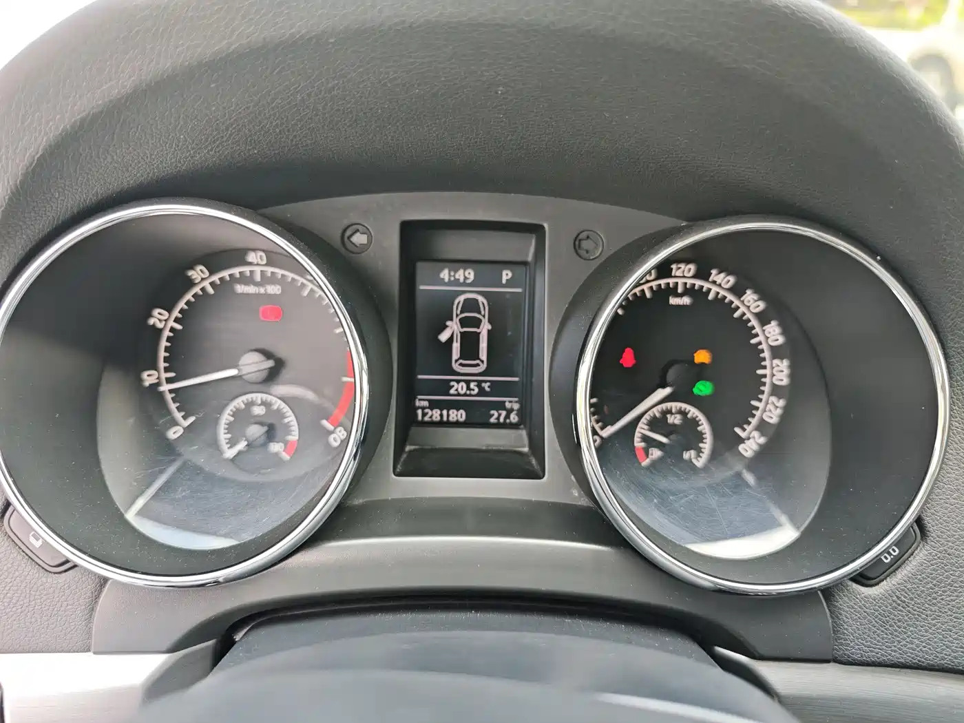 Škoda Yeti 2014 1.8TSI DSG Polar Edition фото 5