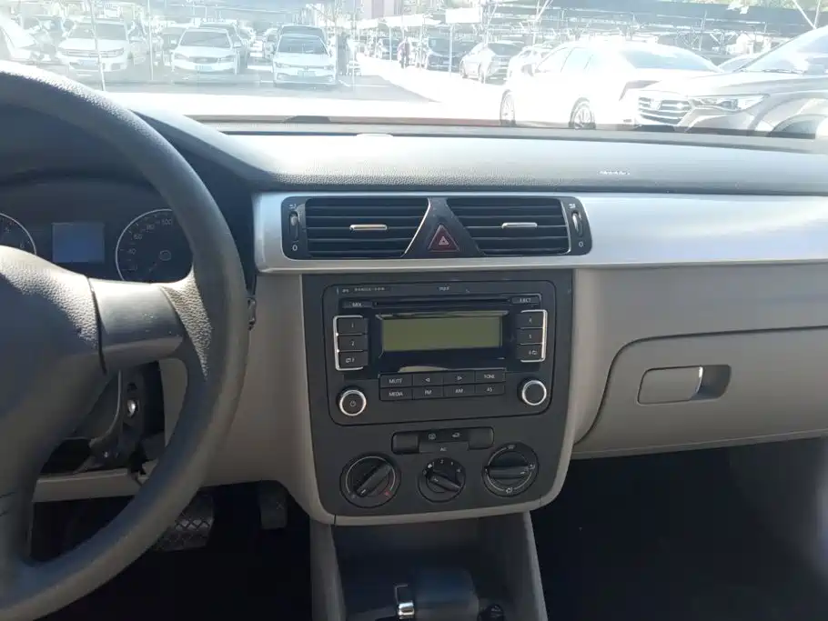 Volkswagen Bora 2012 2012 1.6L Automatic Fashion Value Edition