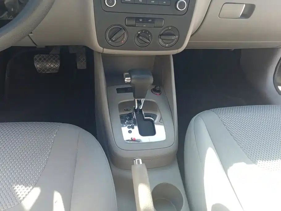 Volkswagen Bora 2012 2012 1.6L Automatic Fashion Value Edition