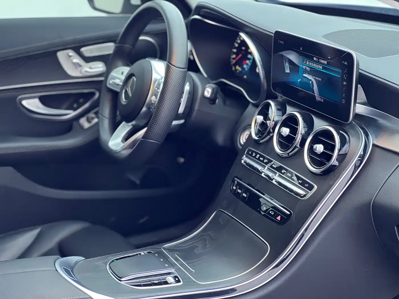Mercedes-Benz C-Class 2020 Facelift C 260 L Sport фото 10