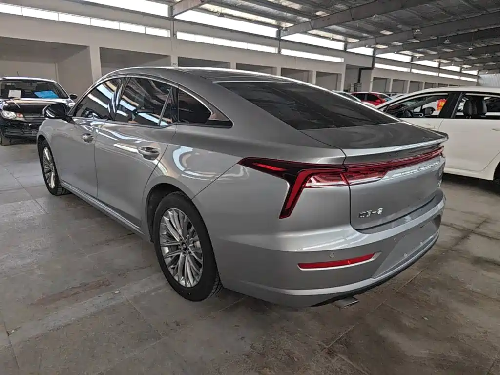Besturn B70 2025 2025 Dragon Glory Edition 1.5T Deluxe