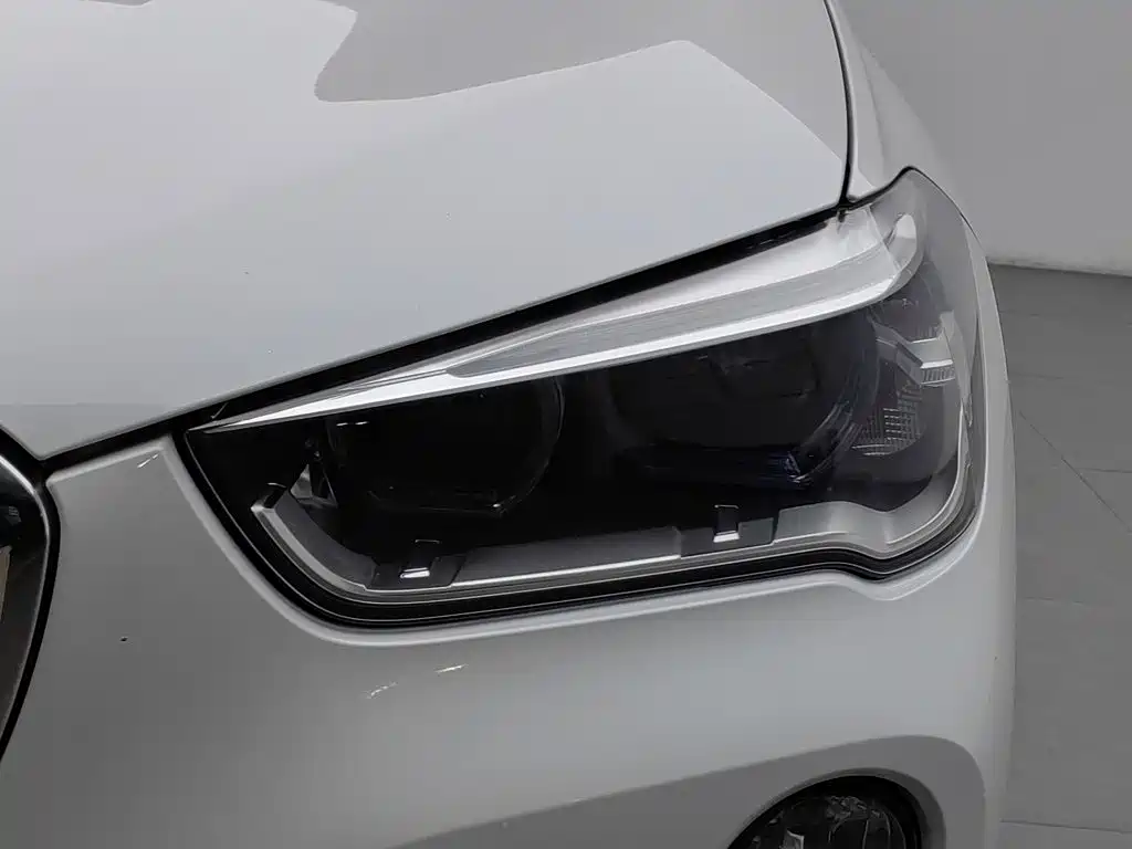 Фото 7 - BMW X1