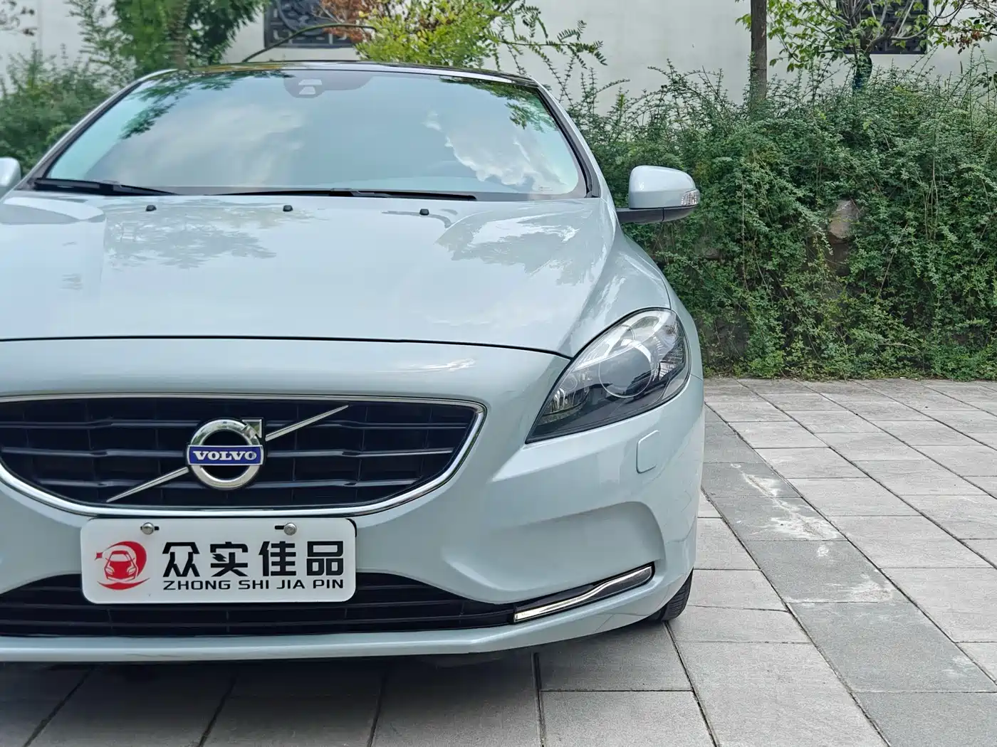 Фото 29 - Volvo V40