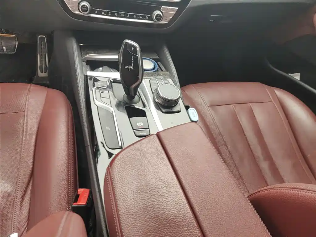 BMW 5 Series 2018 Facelift 530Li xDrive M Sport Package фото 7