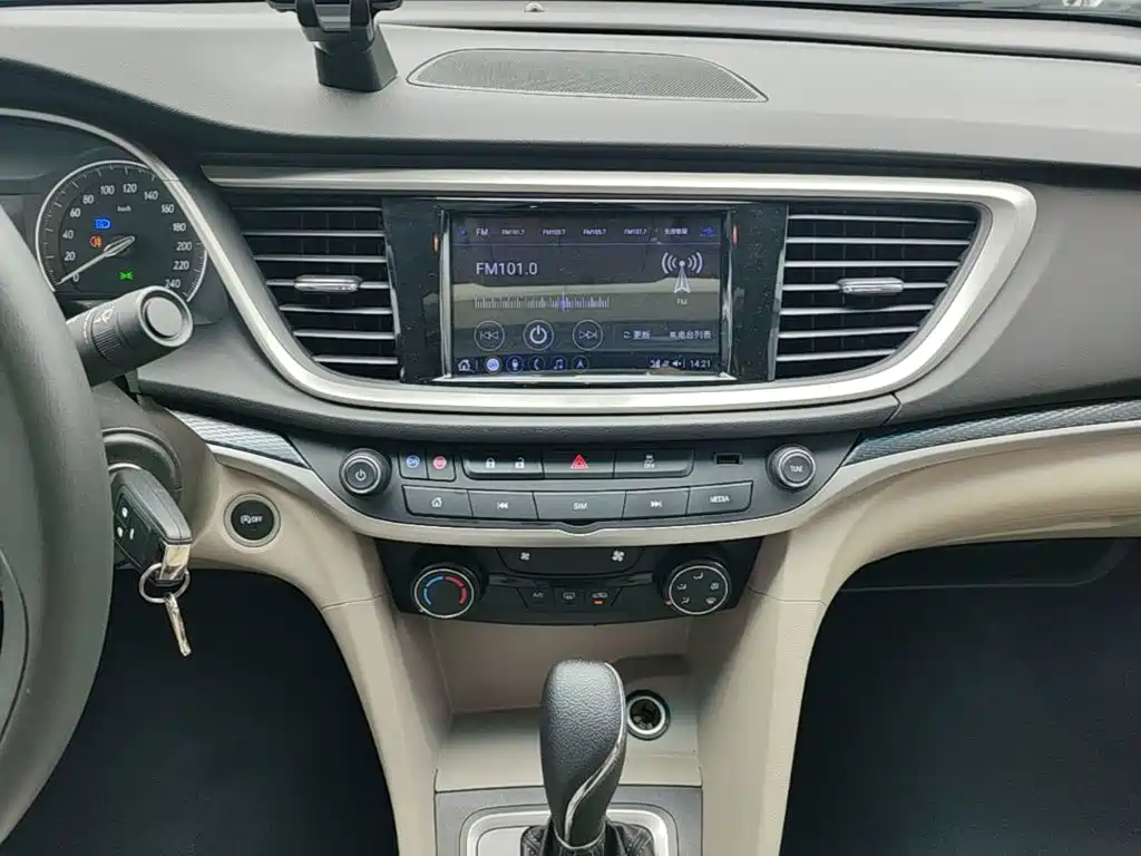 Фото 13 - Buick Excelle