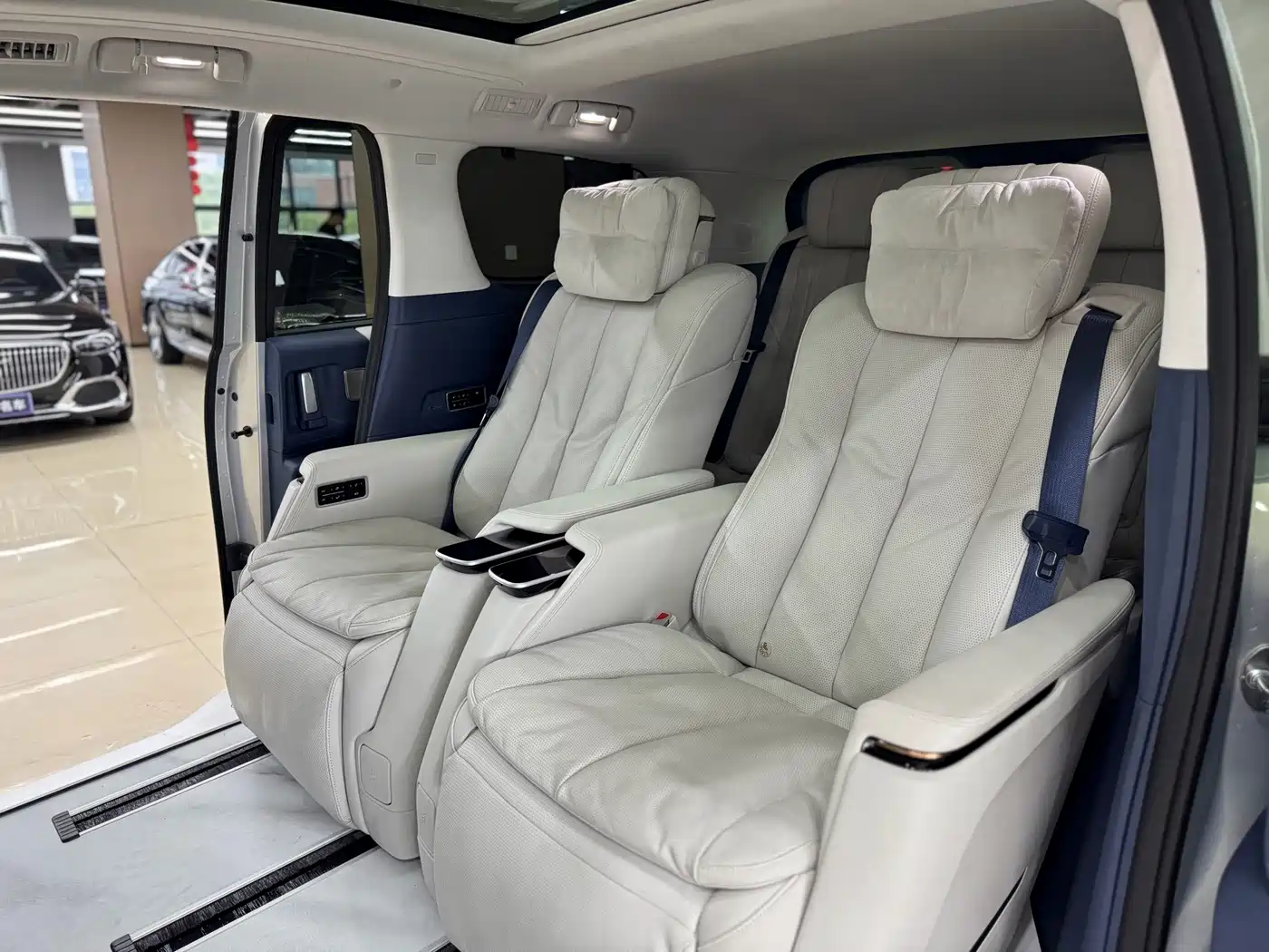Buick Century 2025 2025 2.0T 6-Seater World Edition