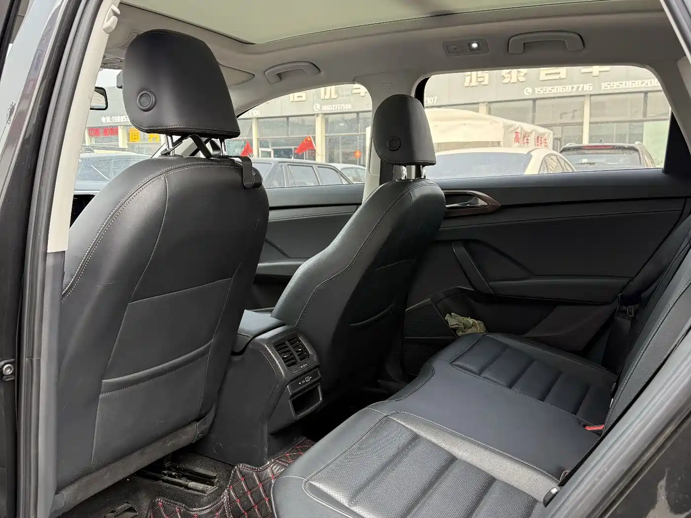 Volkswagen Tharu 2022 280TSI FWD Luxury Edition фото 4