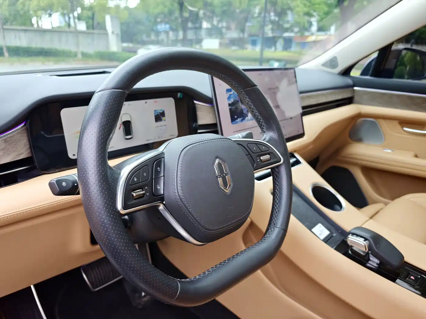 AITO Wenjie AITO M5 2022 Extended Range AWD Ultimate Edition фото 13