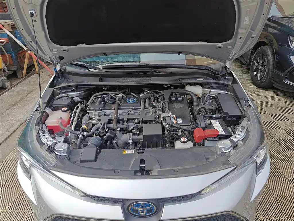 Toyota Levin 2022 Dual Engine 1.8H E-CVT Luxury Edition фото 10