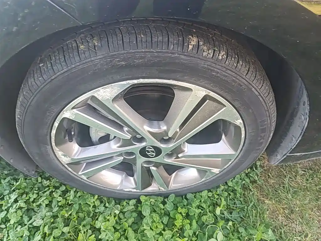 Hyundai Elantra 2016 Model 1.6L Automatic Smart Elite фото 25