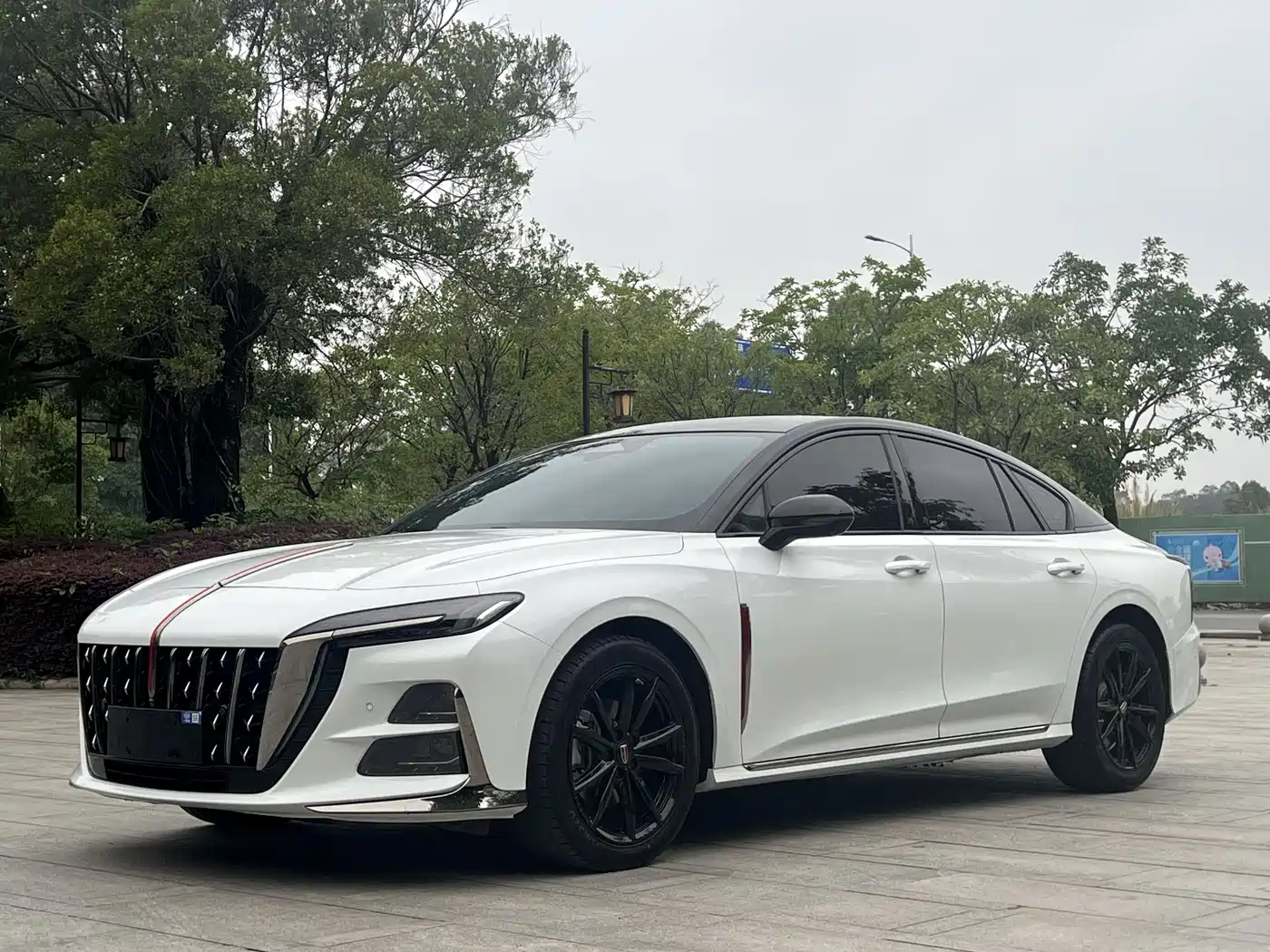 Hongqi H6 2023 2.0T Premium Edition