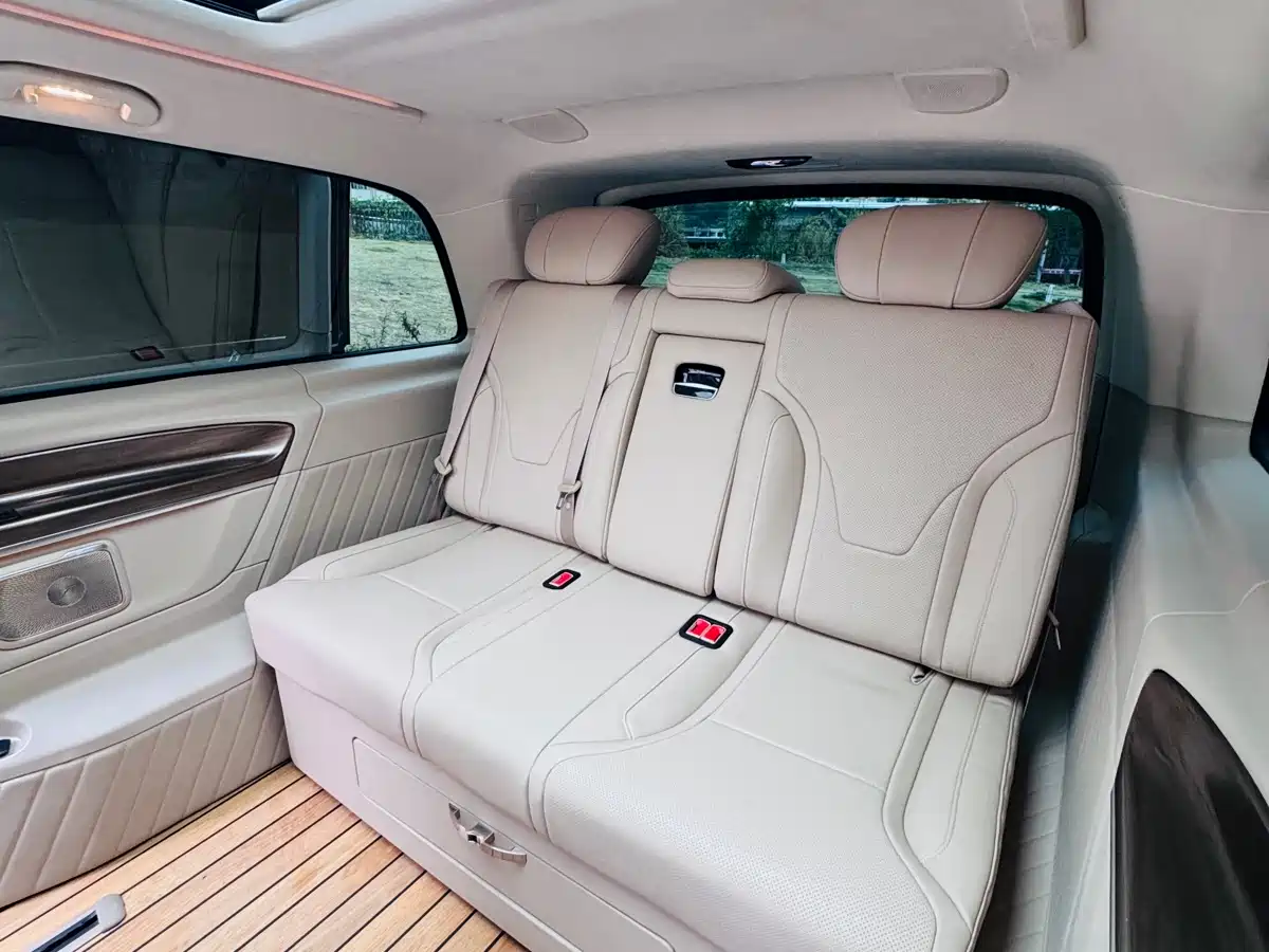 MERCEDES-BENZ V CLASS