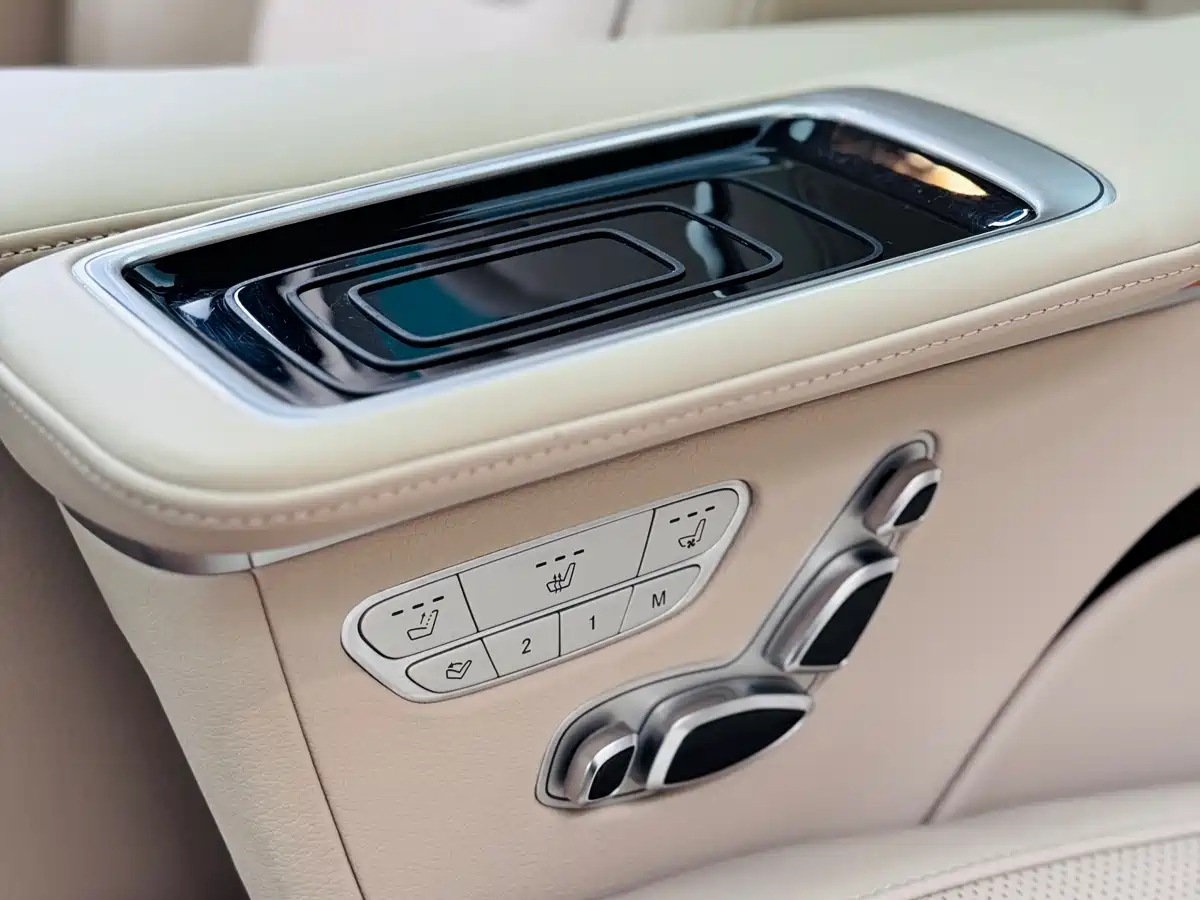 MERCEDES-BENZ V CLASS