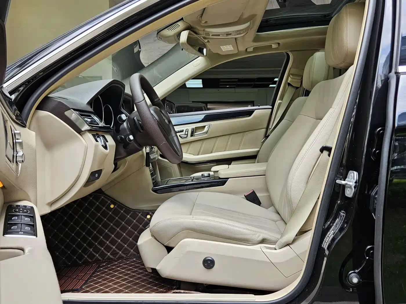 Mercedes-Benz E-Class 2014 Facelift E 260 L Sport фото 6