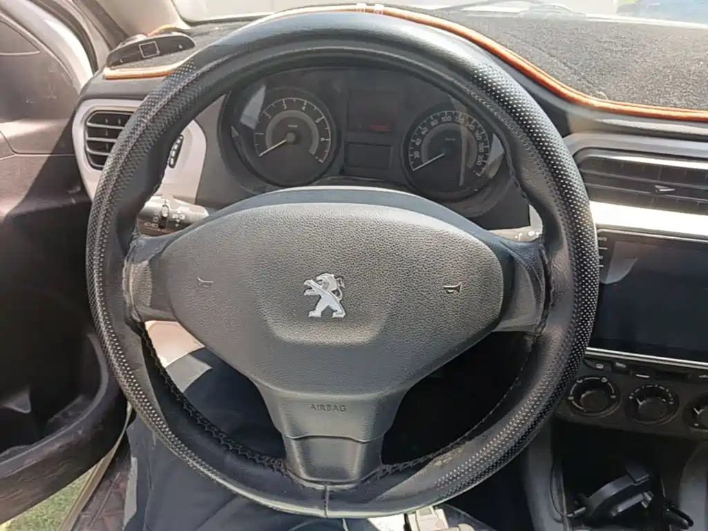 Peugeot 301 2016 2016 1.6L Manual Comfort Edition