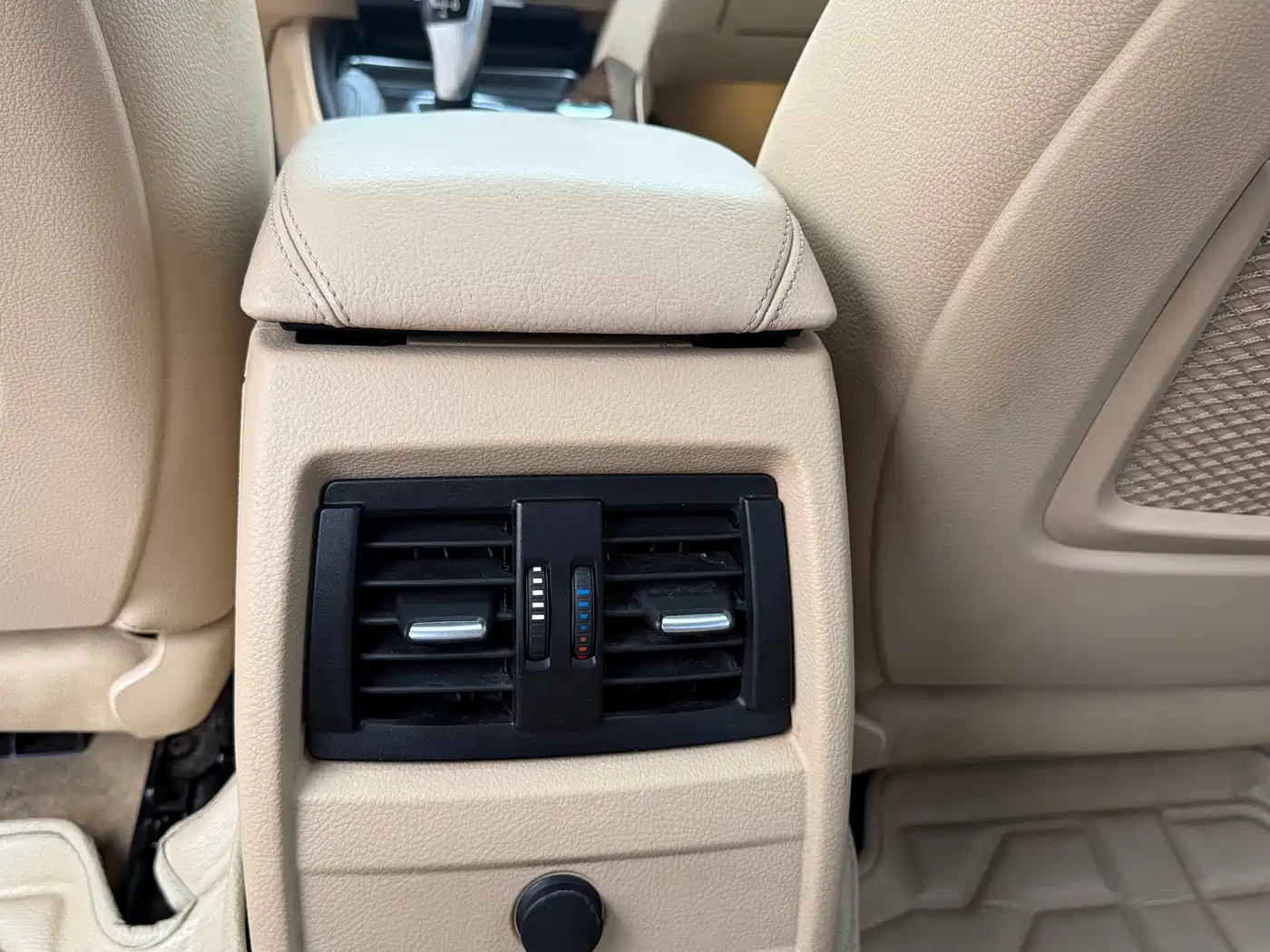 BMW 3 Series 2013 320Li Luxury Design Package фото 6