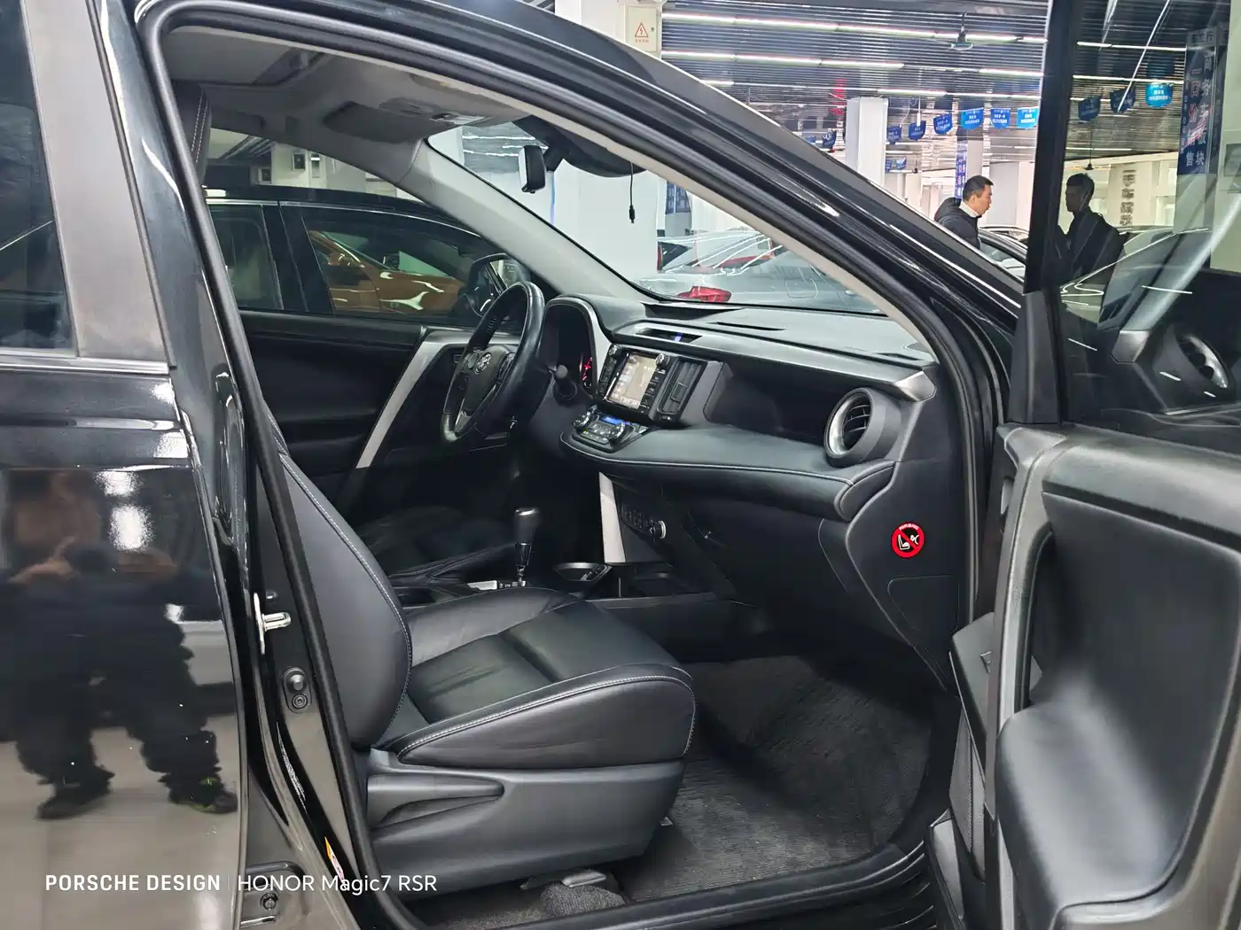 Toyota RAV4 Rongfang 2018 2.5L Automatic 4WD Elite i Edition фото 5