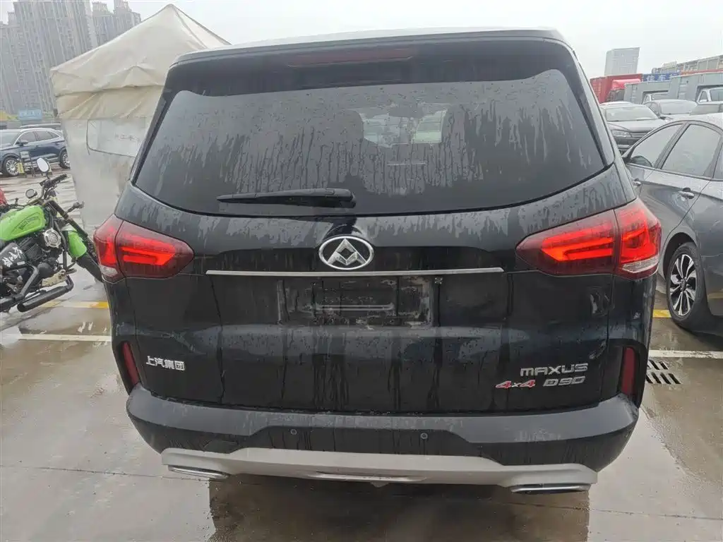 SAIC Maxus D90 2017 2.0T Automatic 4WD Sirius фото 4