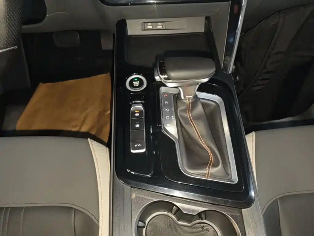 Baojun RC-6 2019 2019 1.5T CVT 24-hour Online Flagship