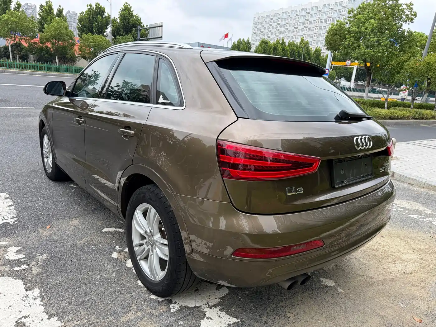 Photo 6 - Audi Q3