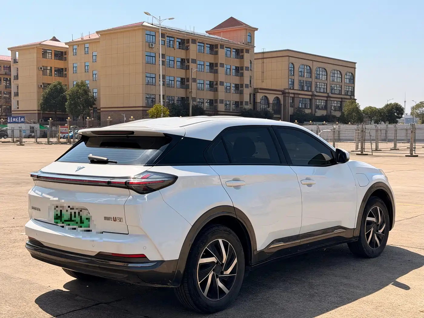 NEZHA AUTOMOBILE NEZHA U