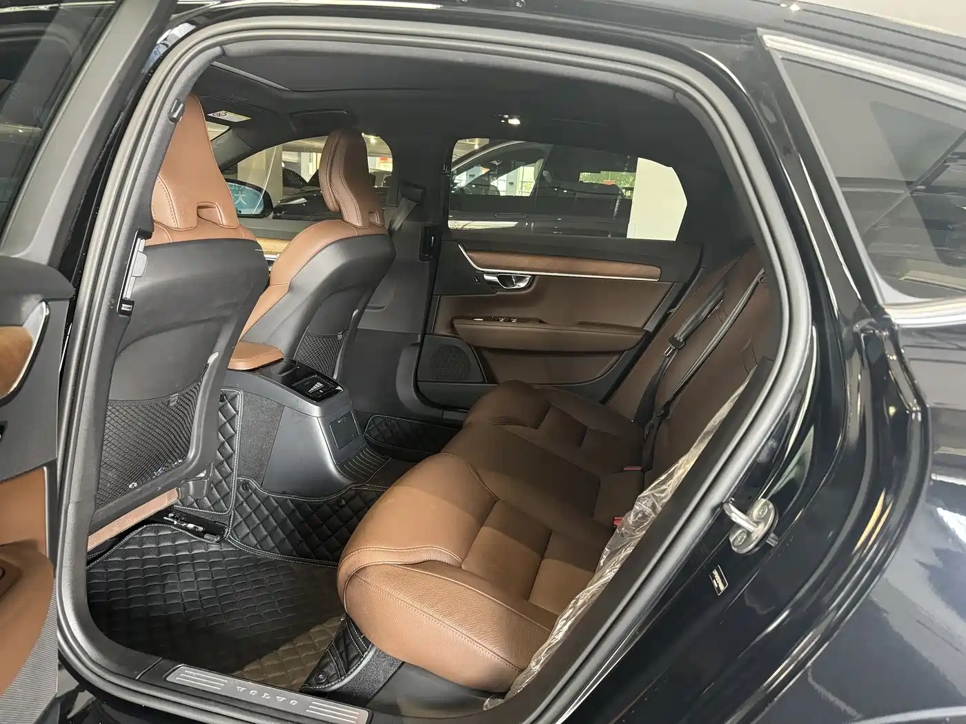 VOLVO S90 PLUG IN HYBRID