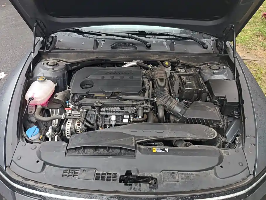 صورة 10 - Hyundai Sonata
