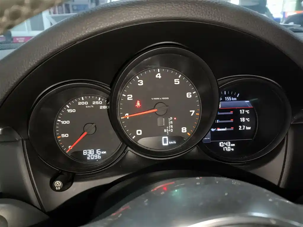 Porsche Macan 2017 Macan 2.0T фото 8