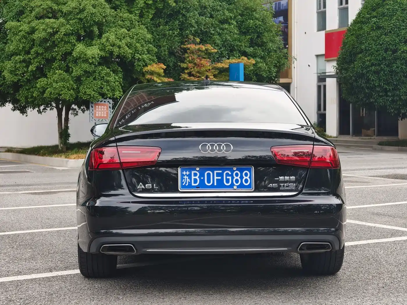 Фото 5 - Audi A6L