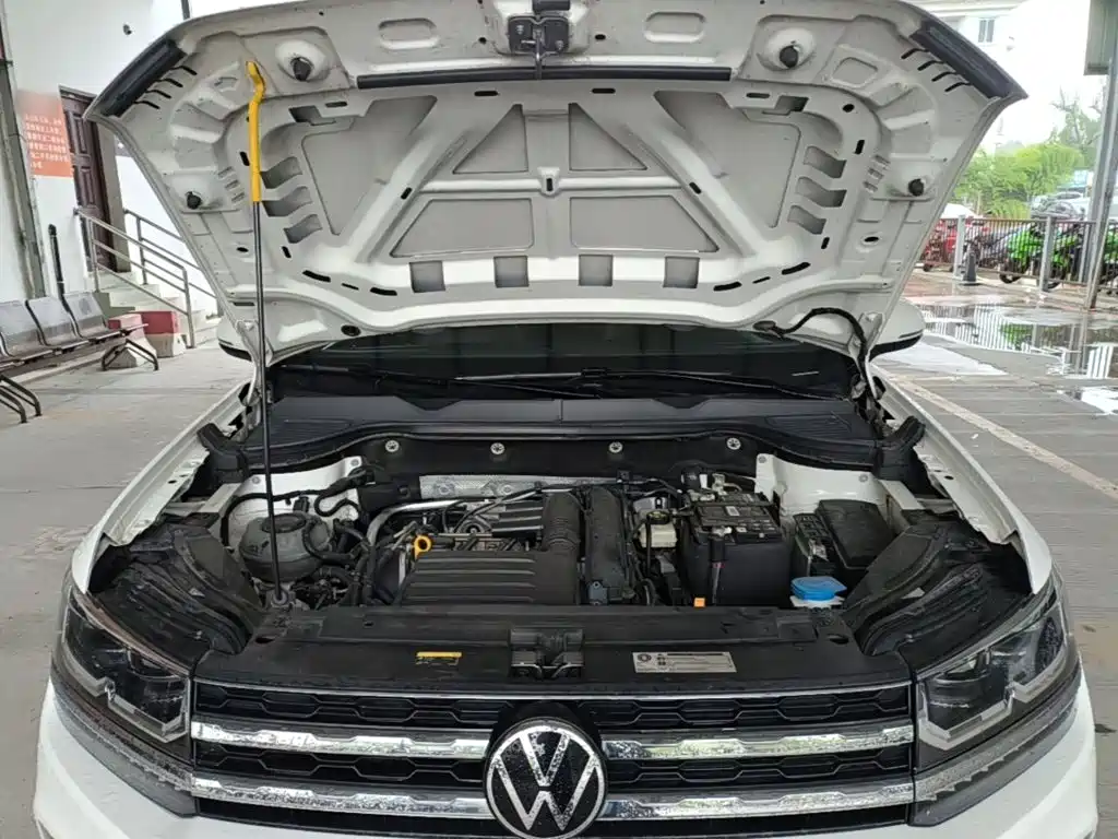 VOLKSWAGEN TUYUE