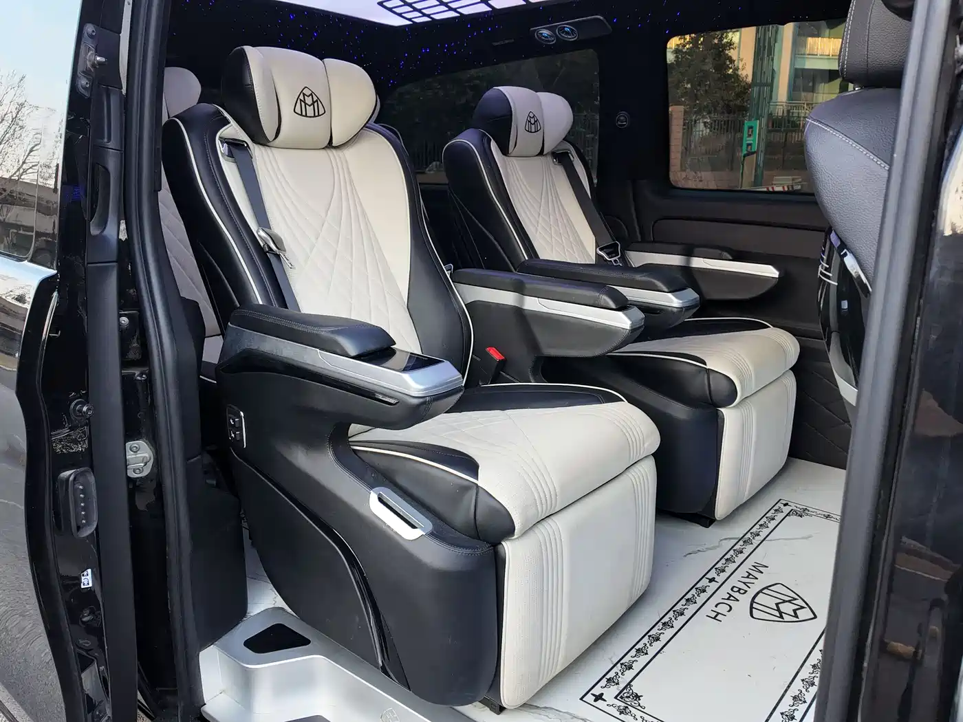 Mercedes-Benz Vito 2018 2.0T Elite Edition 7-seater China VI фото 8