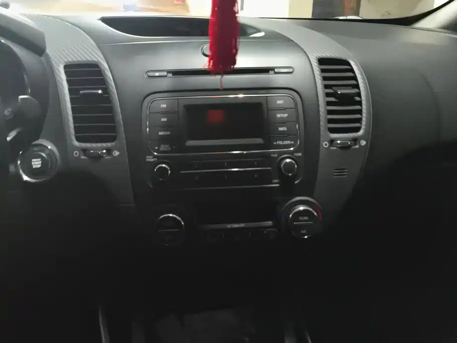 Photo 13 - Kia K3