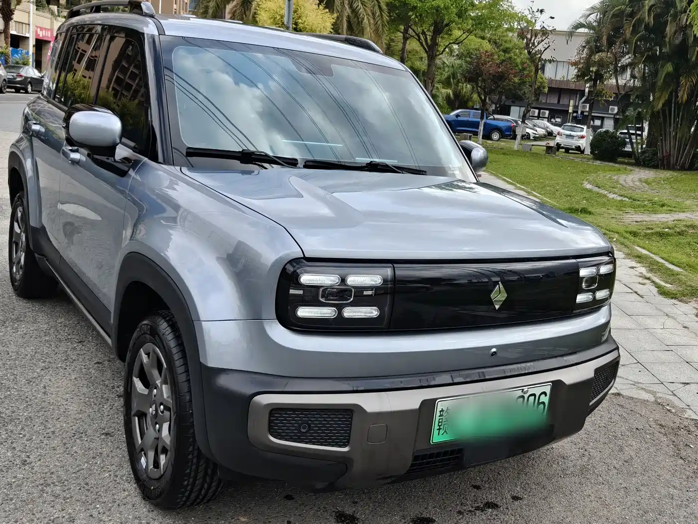 BAOJUN YUE ALSO PLUS